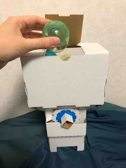 ガチャ入れ方